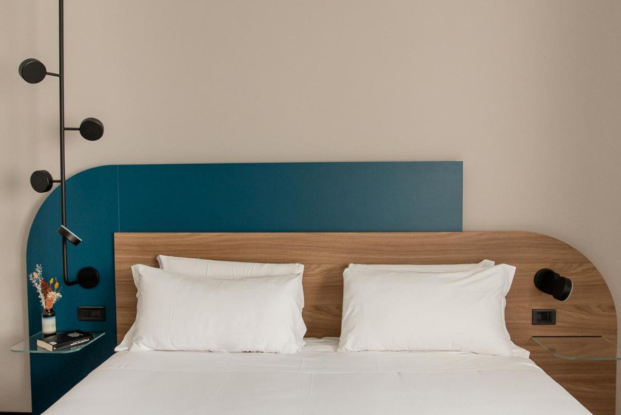 Superior Double or Twin Room,1194559573:JPEG